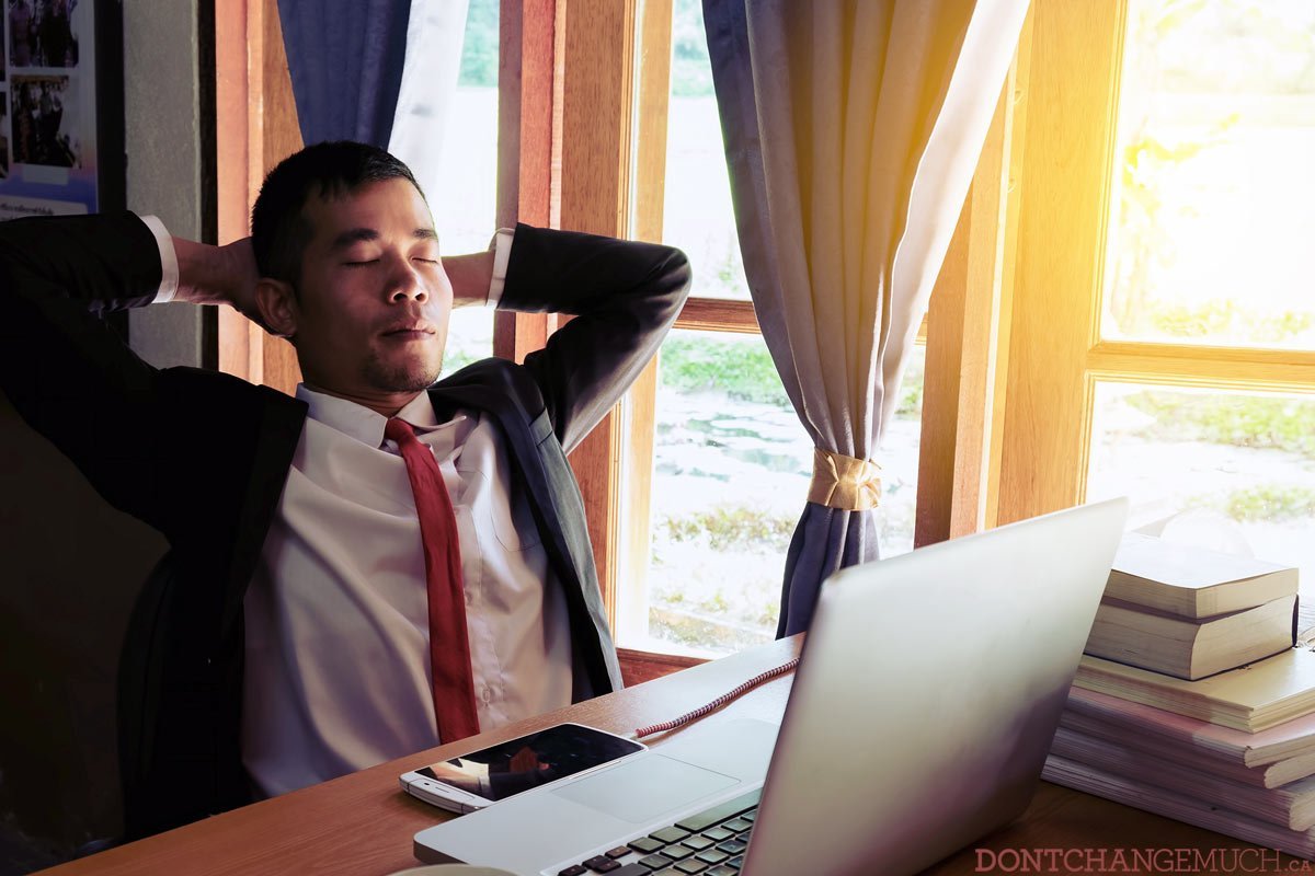 3 Powerful Stress Relievers You Can Do at Your Desk