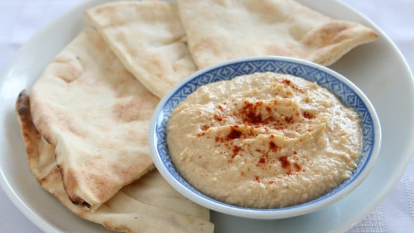 Hummus and naan