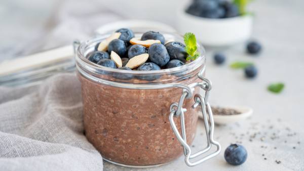 Chocolate chia seed pudding